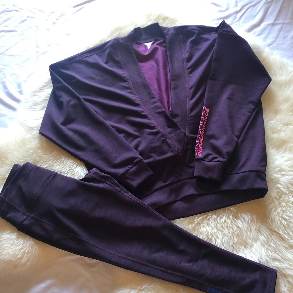 Sketchers leggings and sweaters